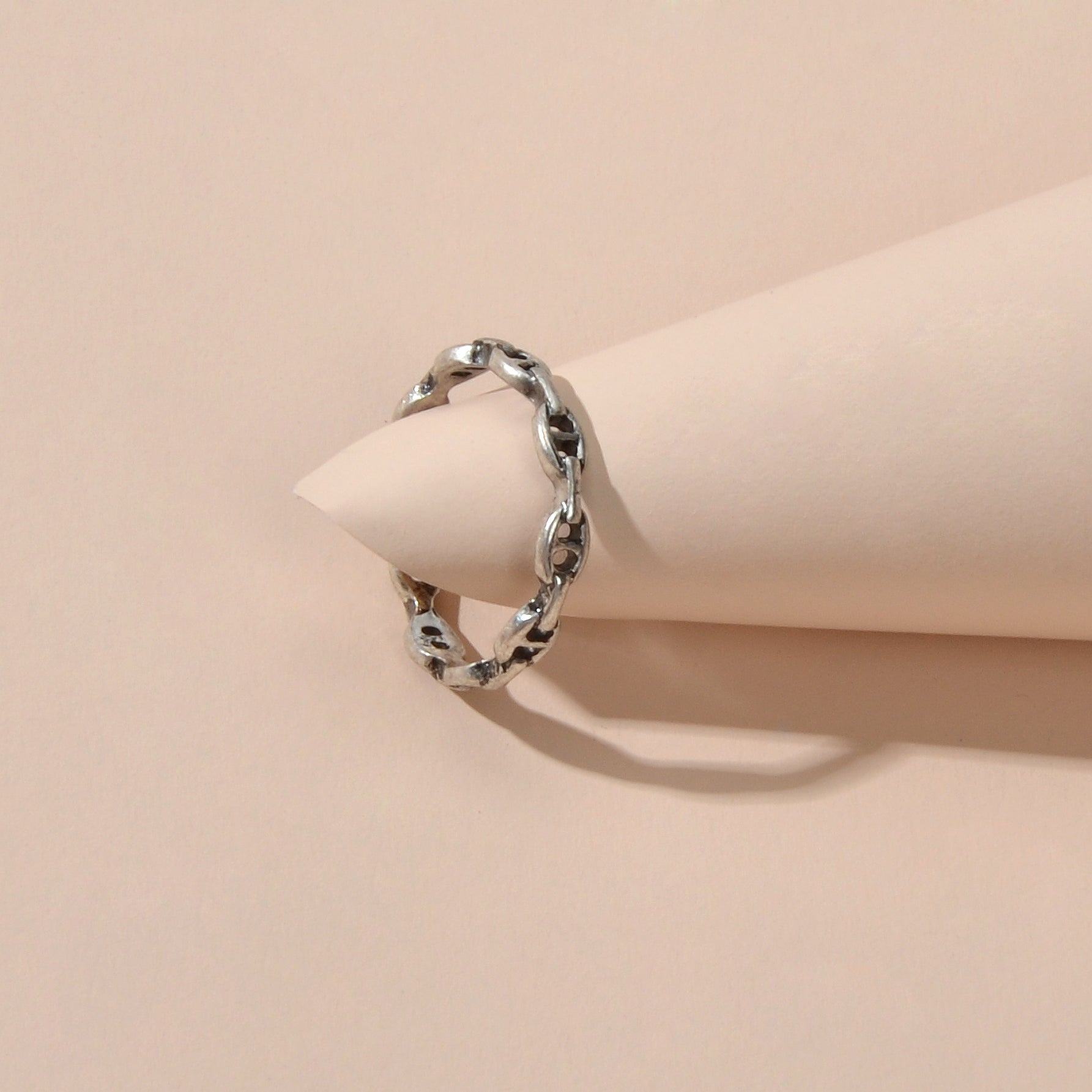 Minimalist Design Silver Metal Finish Lock Link Cool Punk Goth Open Finger Ring-1