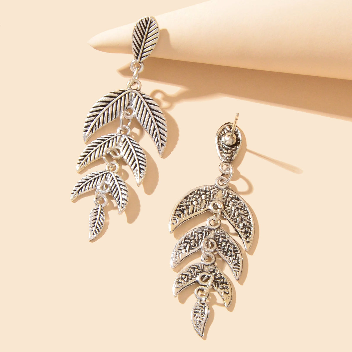 Vintage Accessories Antique Silvery Leaf Dangle Earrings for Women Daily Holiday Jewelry-3