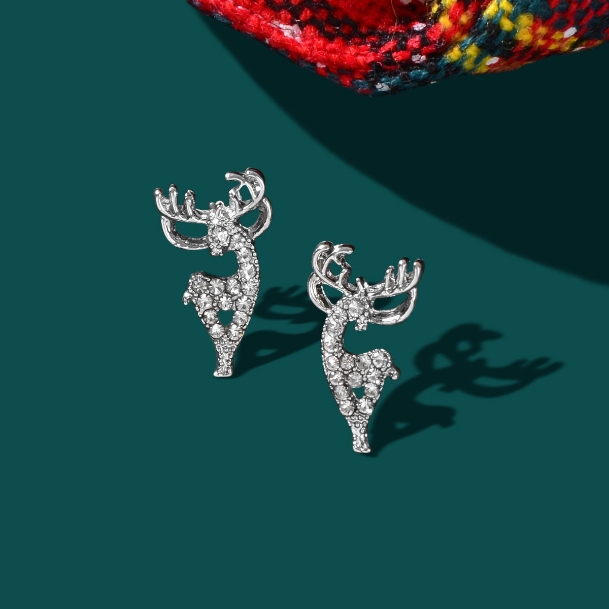 Christmas Reindeer Head Earrings Festive Holiday Deer Antler Playful Accessories-2