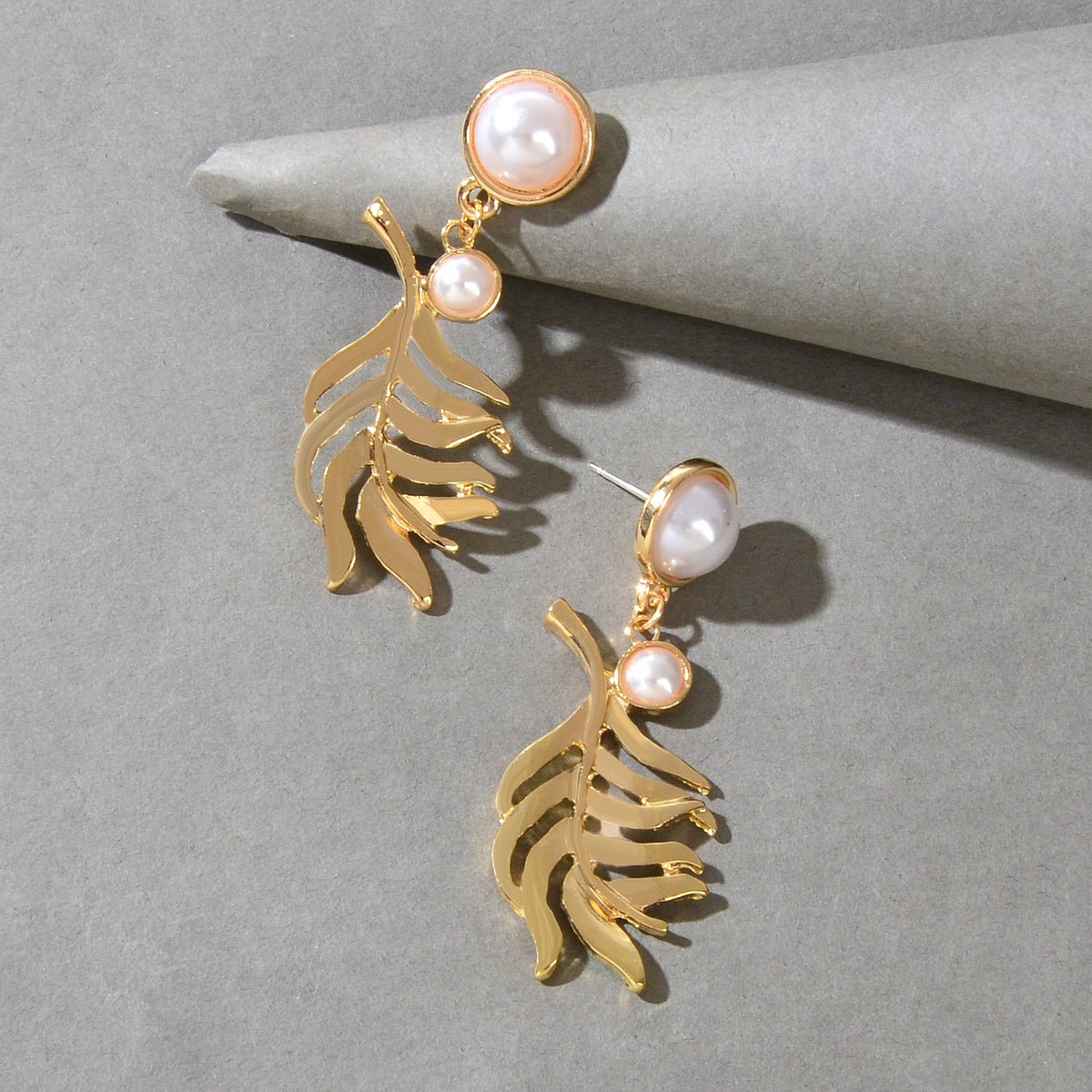 Fashion Party Daily Jewelry Imitation Pearl Decor Golden Leaf Design Metal Dangle Earrings-2