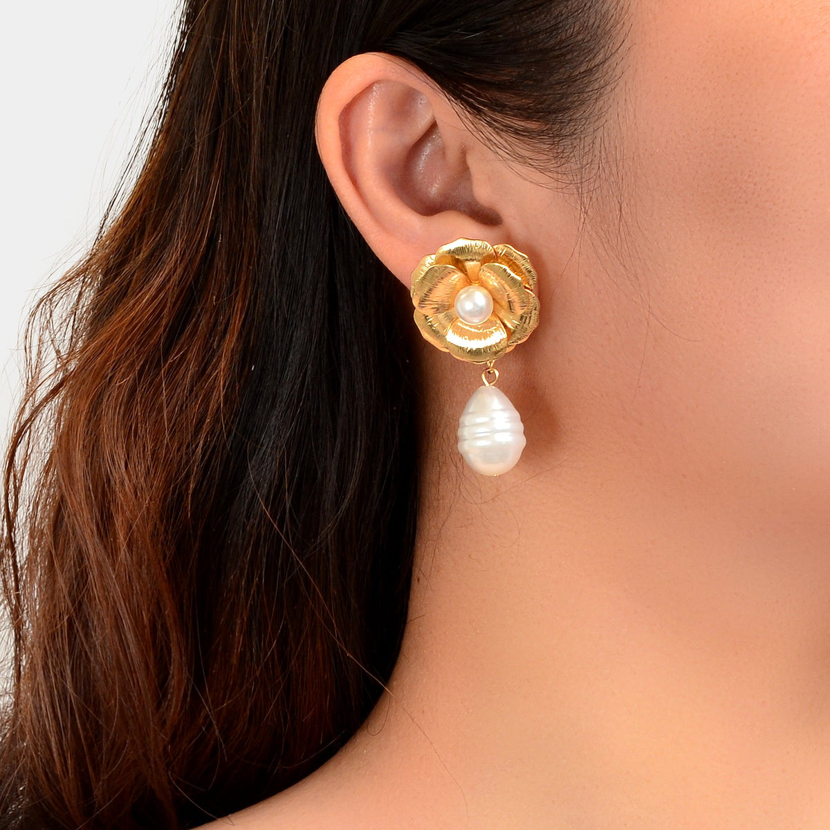 Vintage Luxury Golden Flower Imitation Pearl Waterdrop Pendant Earrings Party Wedding Jewelry-0
