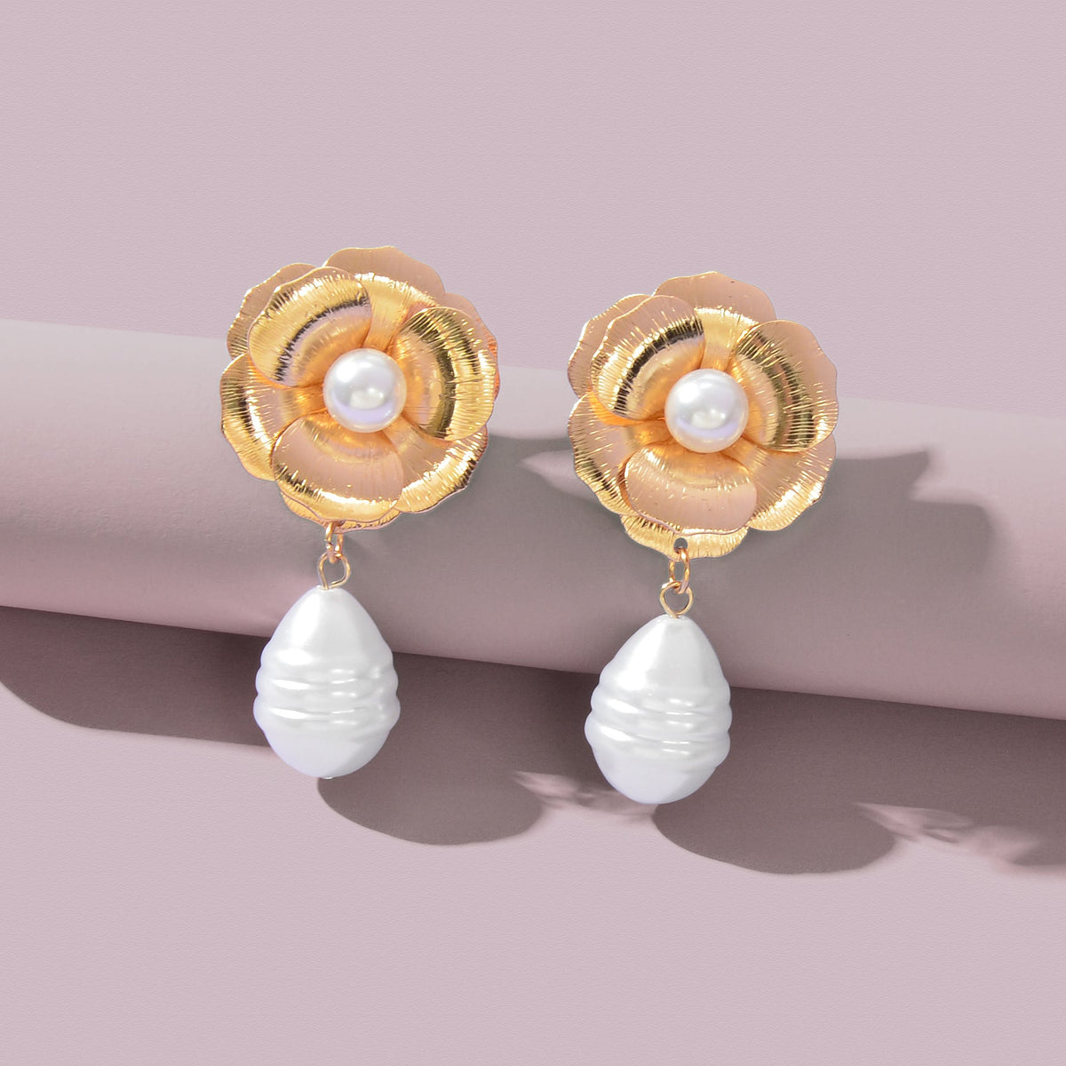 Vintage Luxury Golden Flower Imitation Pearl Waterdrop Pendant Earrings Party Wedding Jewelry-1