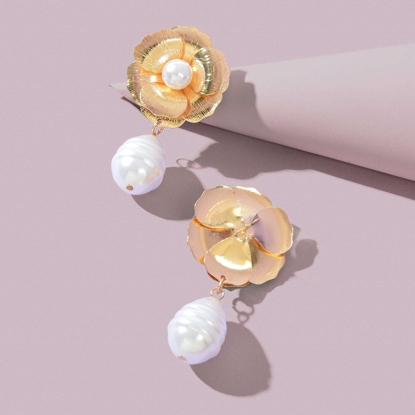 Vintage Luxury Golden Flower Imitation Pearl Waterdrop Pendant Earrings Party Wedding Jewelry-3