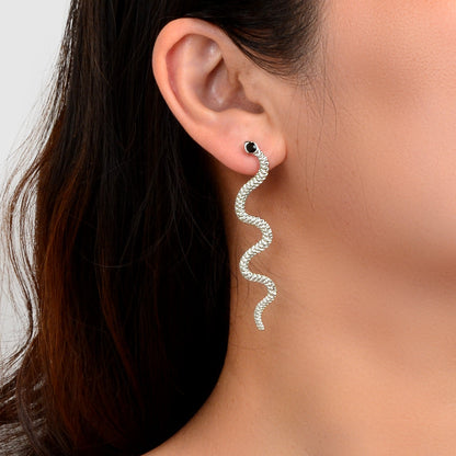 Simple Jewelry Black Resin Decor Silvery Carved Metal Snake Shaped Stud Earrings-0
