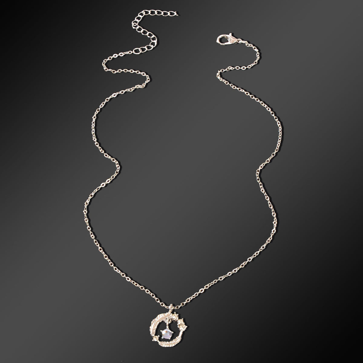 Festival Jewelry Gift Silvery Chain Rhinestone Decor Circle Pendant Necklace for Women-3