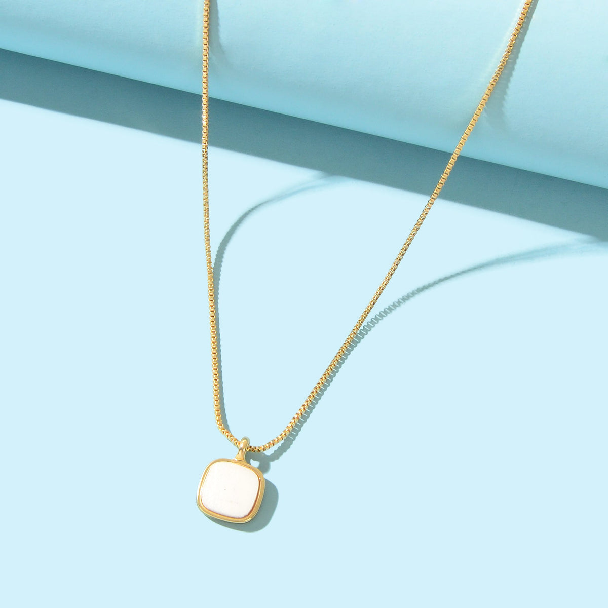 Stylish Jewelry Golden Chain White Square Pendant Necklace for Women Fashion Accessories-4