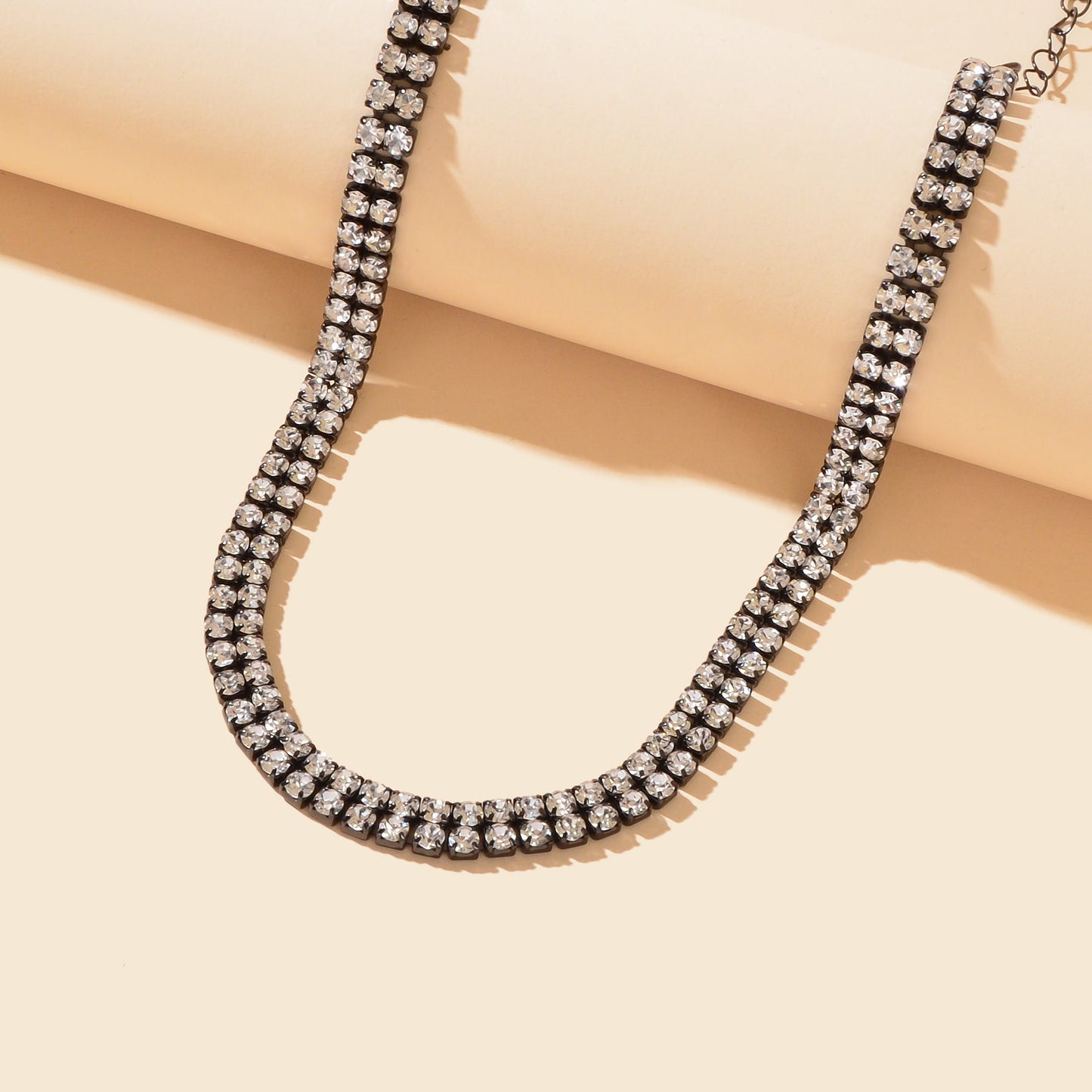 Luxurious Black Rhinestone Collar Choker Necklace Minimalist Style Jewelry-4
